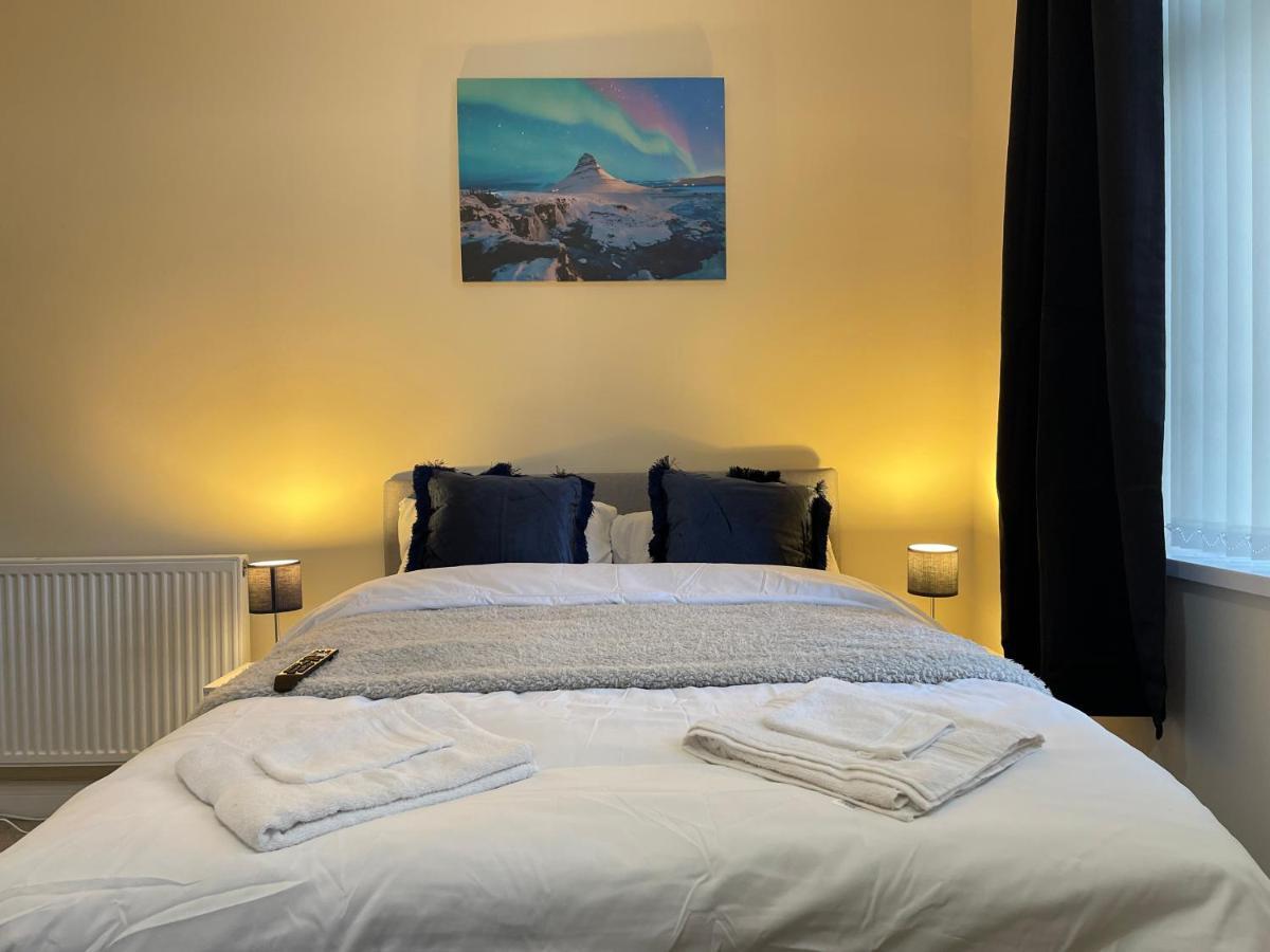 Fogs Property - Darlington City Apartments المظهر الخارجي الصورة