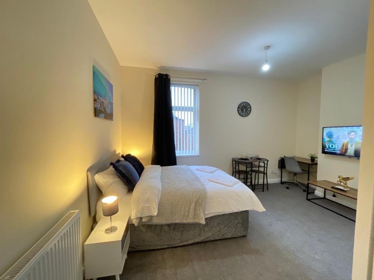 Fogs Property - Darlington City Apartments المظهر الخارجي الصورة