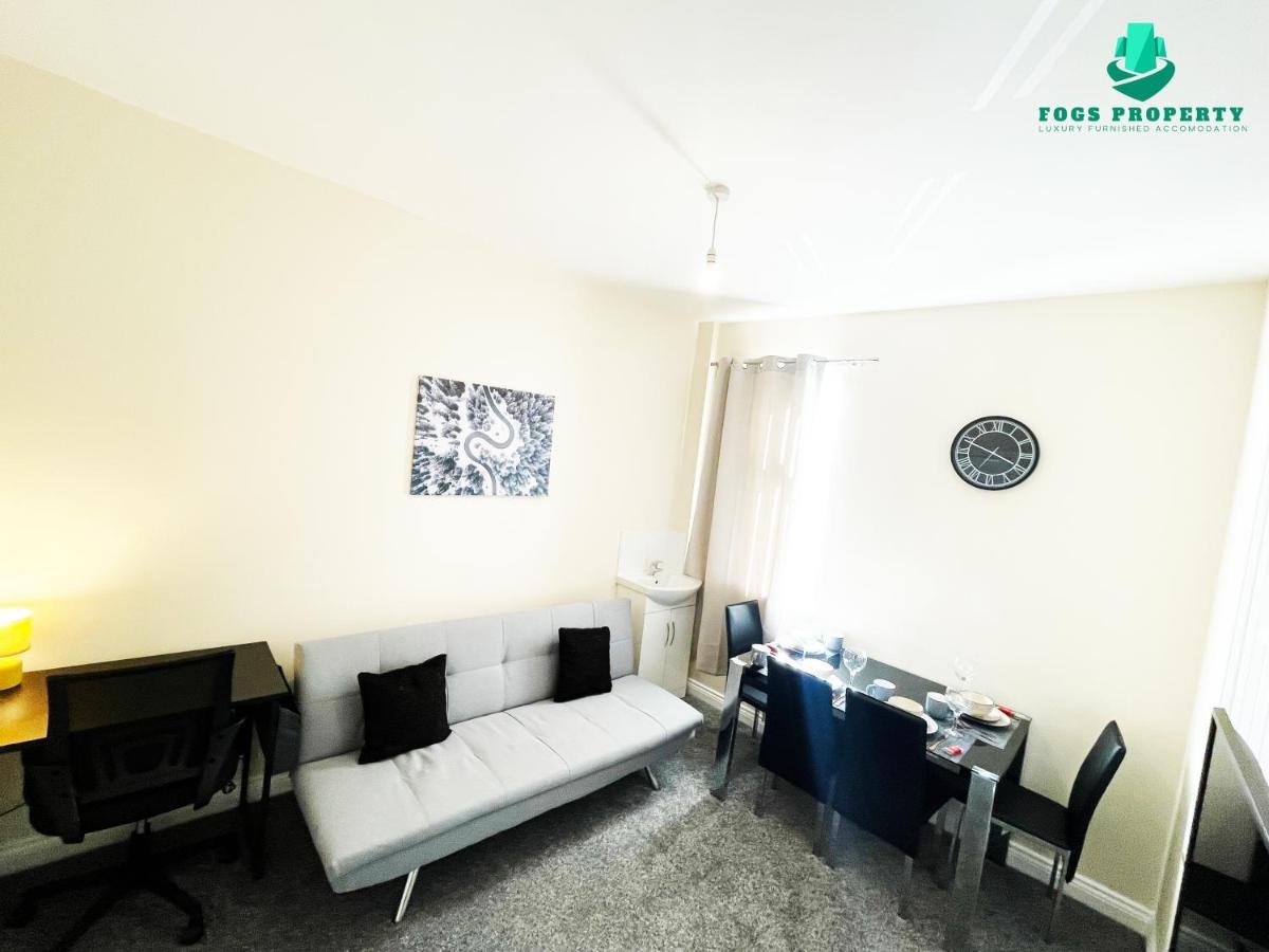 Fogs Property - Darlington City Apartments المظهر الخارجي الصورة