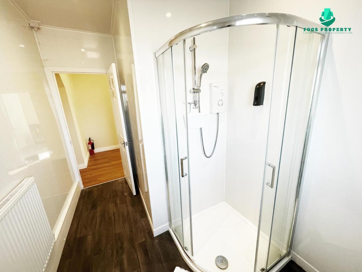 Fogs Property - Darlington City Apartments المظهر الخارجي الصورة